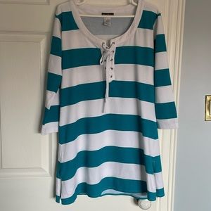 Women’s Tommy Bahama shirt